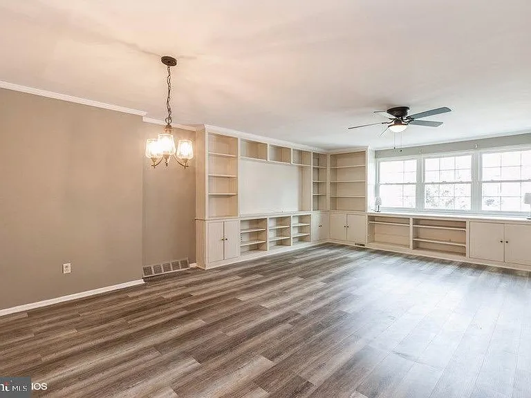 6738 Emlen St #4 — Photo 12