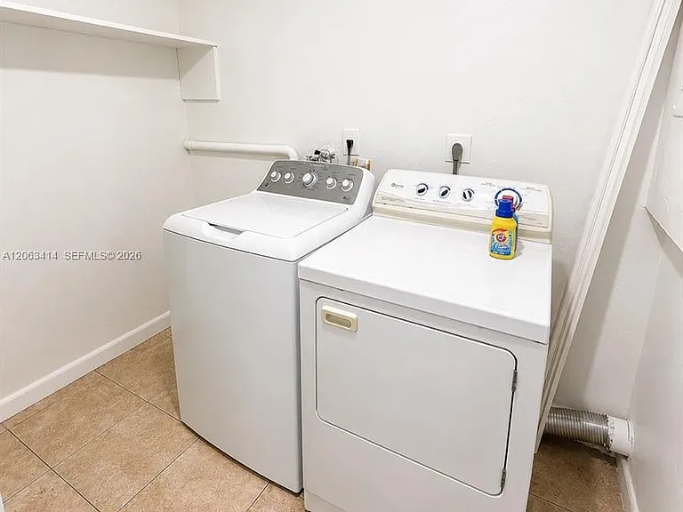 5780 SW 61st St #5782 — Photo 8