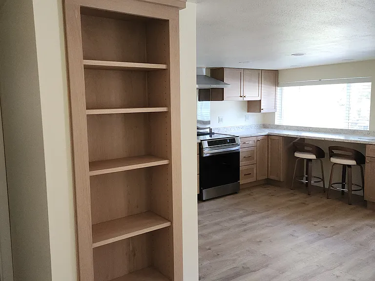 5933 Shasta Ave #B — Photo 12