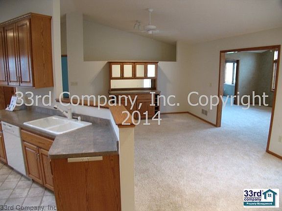 4th image of 10031 Northwood Ln N