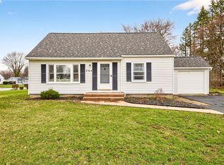 264 Harvest Dr, Rochester, NY 14626