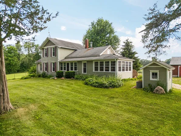 11230 Hoyt Rd, Munith, MI 49259