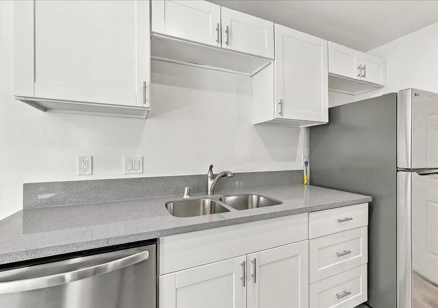 2 Bed / 2 Bath Home in Palm Desert — Photo 3