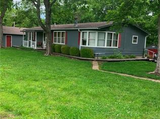 70 N Eagle Ln, Mound City, KS 66056