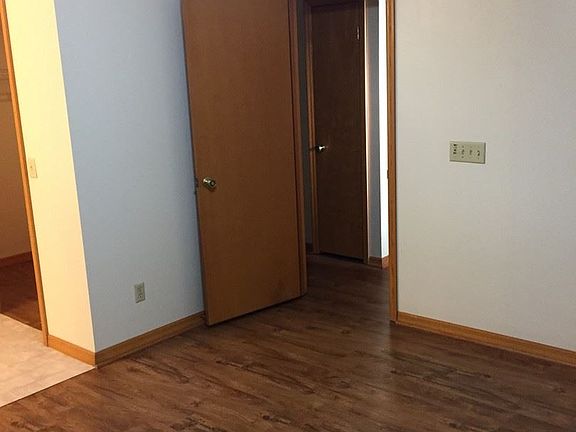 3rd image of 5241 NE 29th St