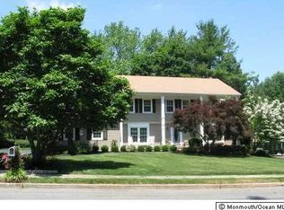 20 White Acre Blvd, Middletown, NJ 07748