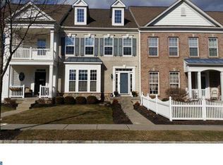 119 Pipers Inn Dr, Fountainville, PA 18923