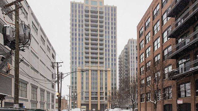 1st image of 700 N Larrabee St APT 1204