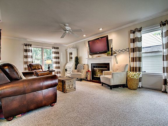 3rd image of 12460 Grace Hill Ln