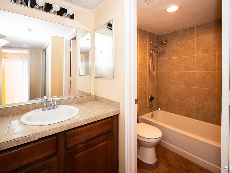 1810 E Blacklidge Dr #316 — Photo 6