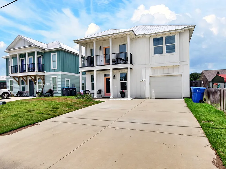 22520 Lakeview Dr — Photo 7