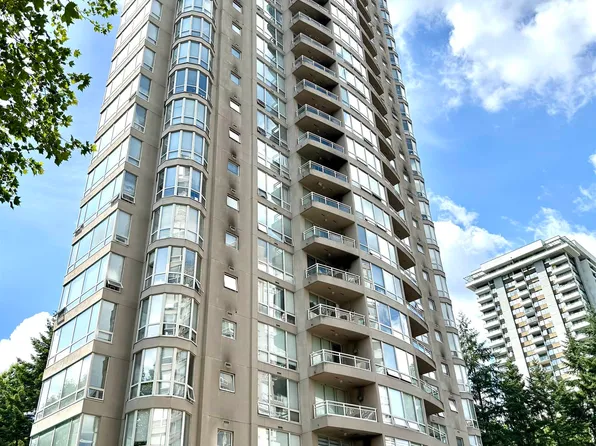 9603 Manchester Dr #505, Burnaby, BC V3N 4Y7