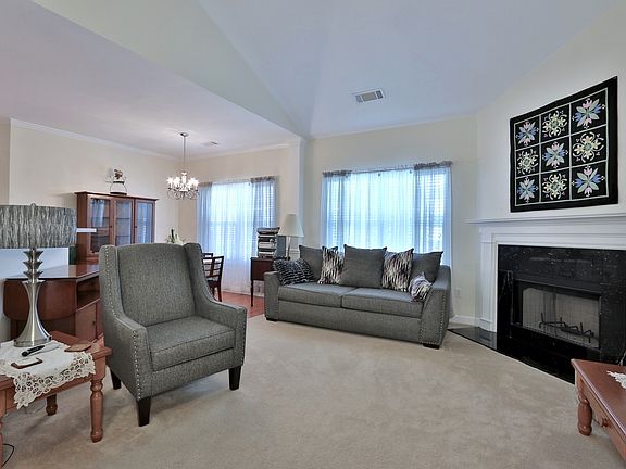 4th image of 665 Austin Creek Dr