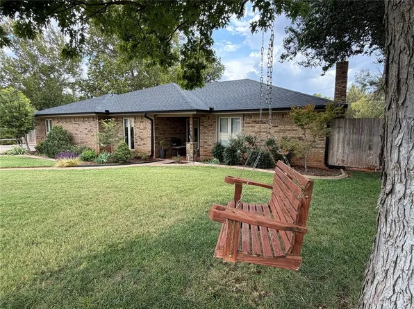 1510 W E Ave, Elk City, OK 73644