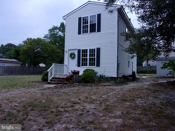 3rd image of 123 Greenwood Ave