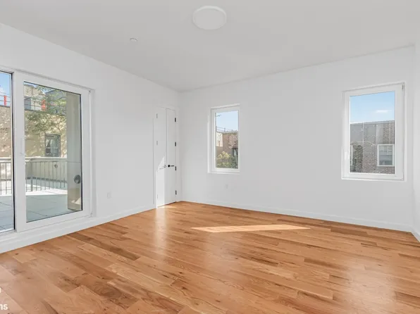 205 Cabrini Boulevard image 11 of 23