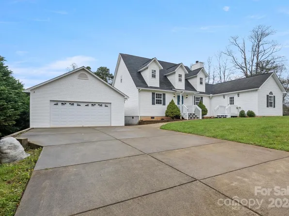 254 Old Gibbs Rd, Weaverville, NC 28787