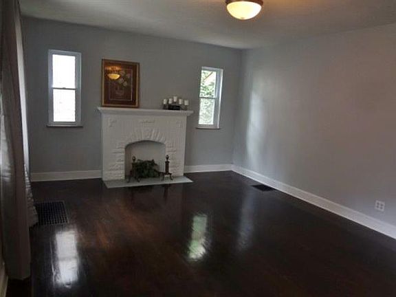 4th image of 715 Considine Ave