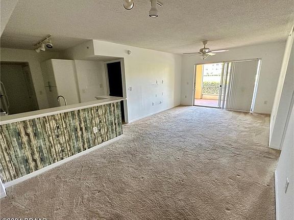 5th image of 1650 N 42nd Cir APT 104