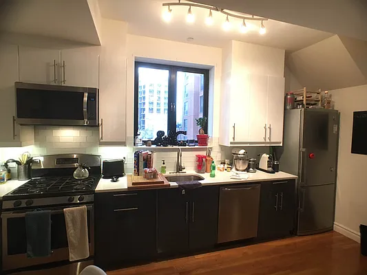 Rented by Safeguard Realty Management | media 6