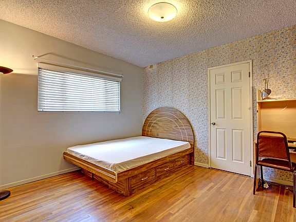 5th image of 2245 Hitchcock Dr