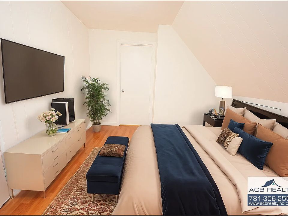 1st image of 7 Shaw St Floor 3