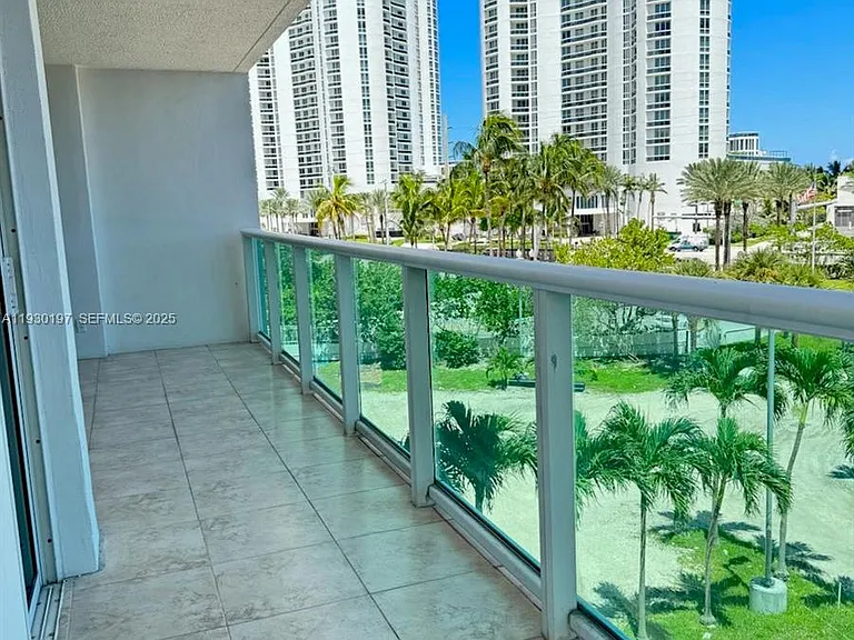 100 Bayview Dr #309 — Photo 21