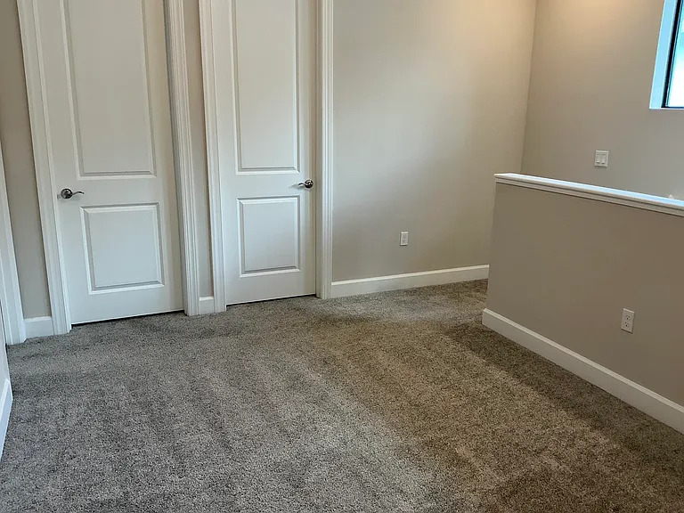 293 SW Sally Way — Photo 14