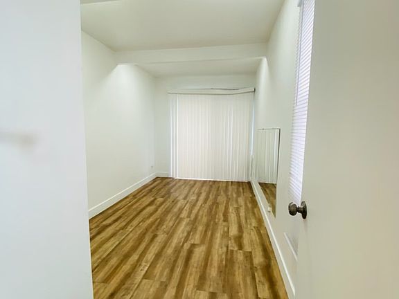 2nd image of 1557-59 Reed Ave #1557