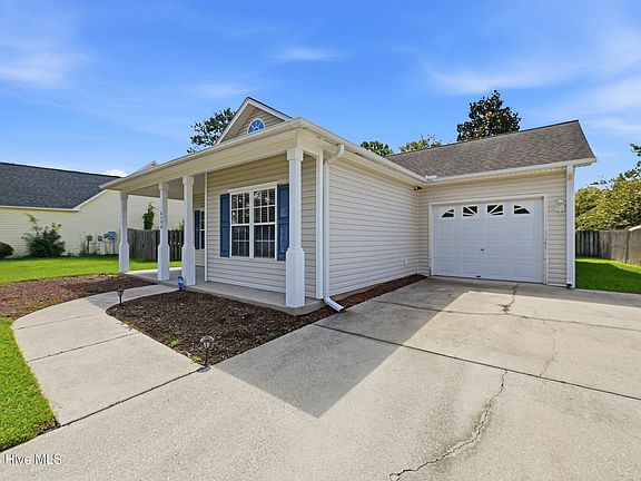 5th image of 8592 SE Orchard Loop Road NE