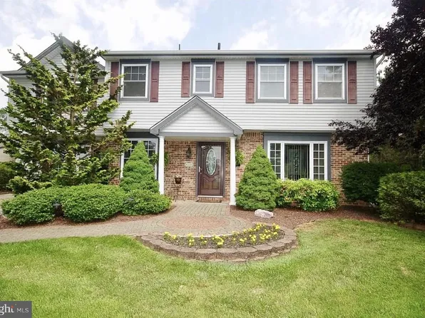 13 Mulberry Ln, Eastampton, NJ 08060