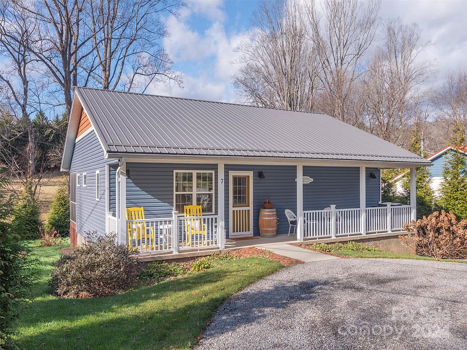 1st image of 7 Deborah Ln