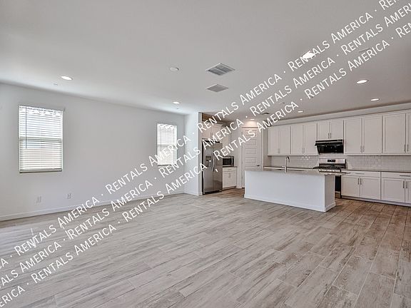 4th image of 1625 W La Mirada Dr