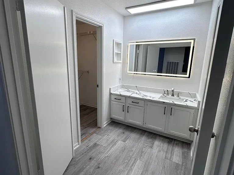 2121 El Paseo St #2202 — Photo 29