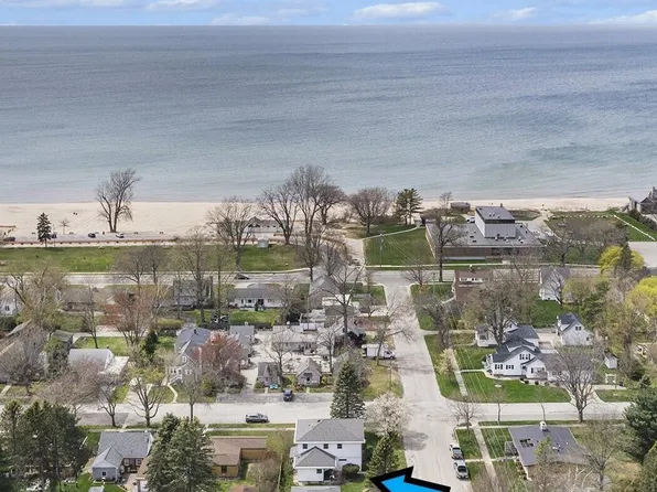 422 N Park St, Ludington, MI 49431