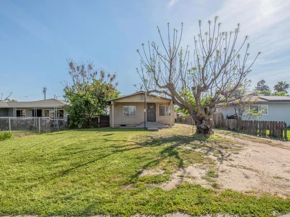 330 Harrison Ave, Sanger, CA 93657