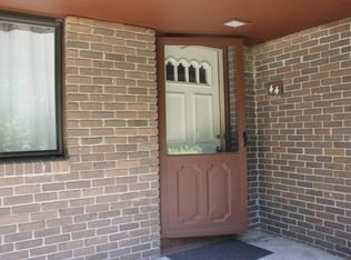 44 Orangewood W, Derby, CT 06418
