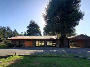 32501 Rhoda Ln, Fort Bragg, CA 95437