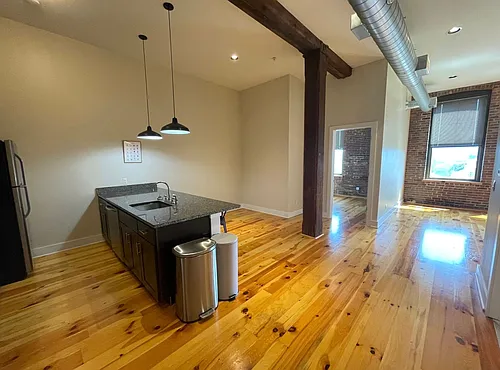 Floor plan 402