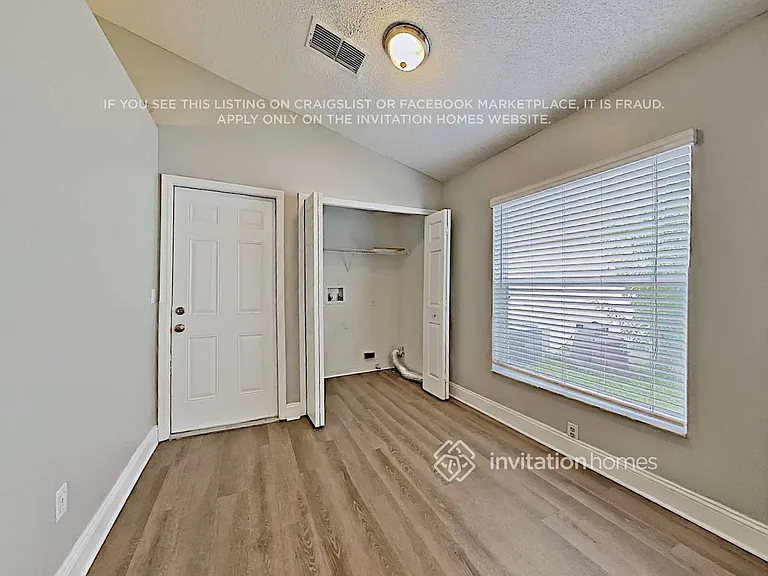 13204 Wild Duck Ct — Photo 10