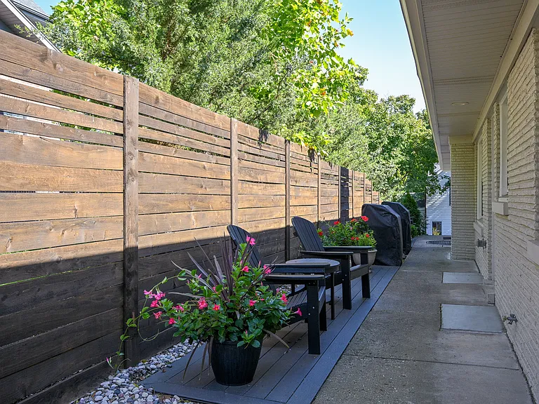 530 Anthony St #530 — Photo 18