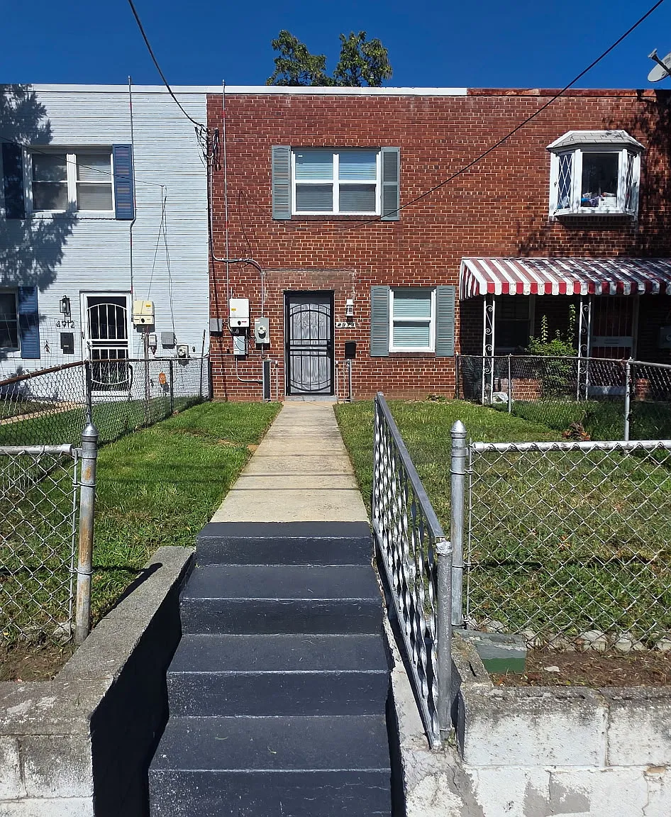 4914 Minnesota Ave NE — Photo 1