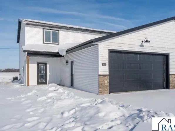 3120 Scotch Ln, Mankato, MN 56001