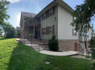 170 W Pioneer Rd #206, Fond Du Lac, WI 54935