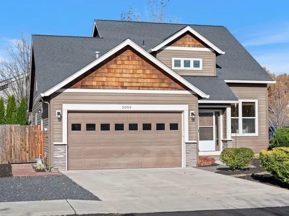 2055 NW Larch Ave, Redmond, OR 97756