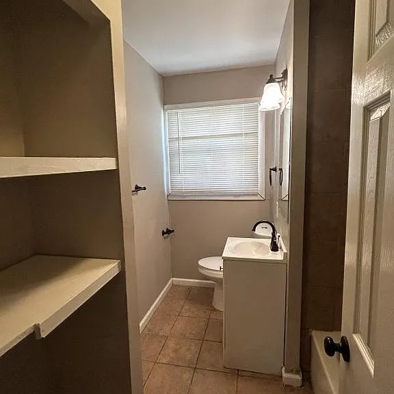 5300 Grove Ave — Photo 7