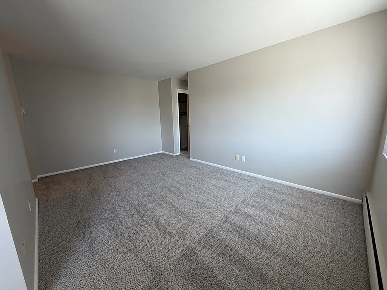 Oliver South Apartments — Photo 15