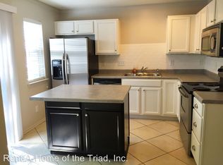 22 Tannenbaum Cir, Greensboro, NC 27410