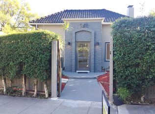 8538 W Knoll Dr, West Hollywood, CA 90069