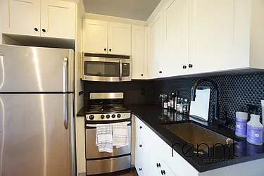 Rented by Rennit Inc.